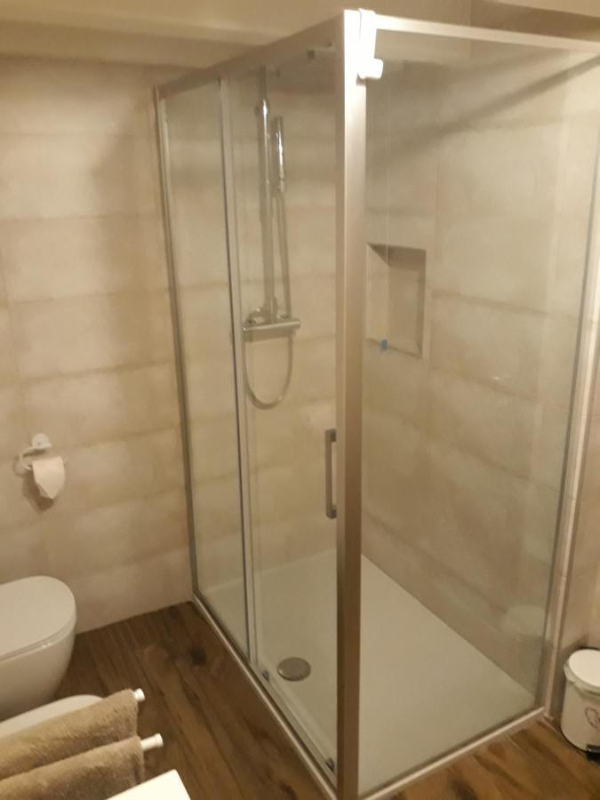 Casa Zuel Guesthouse Rolle Eksteriør bilde